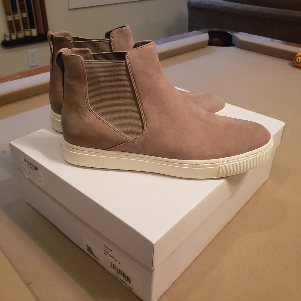 Vince Newlyn Shoe Size 8